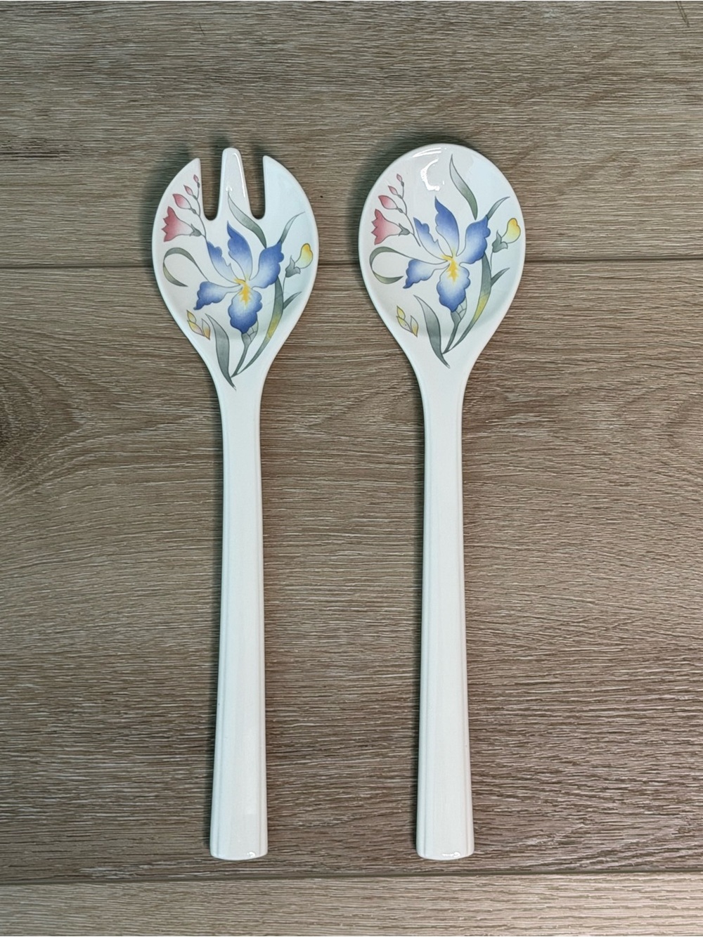 Villeroy & Boch Riviera White Porcelain Salad Servers with Blue and Pink Floral